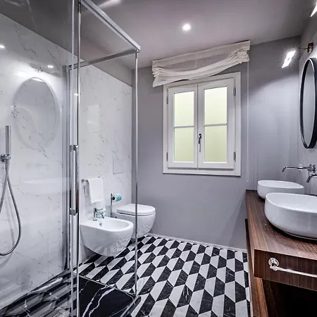 Hs4u Ricasoli Luxury Near Duomo N. 3 Appartamento